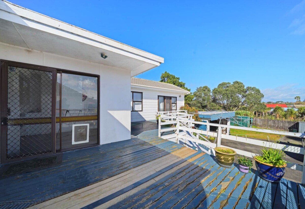 2 Triton Avenue, Mt Albert, Auckland