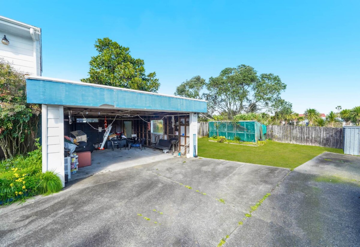 2 Triton Avenue, Mt Albert, Auckland