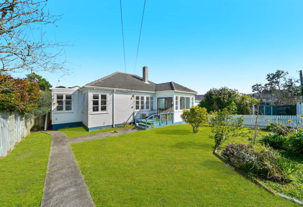 2 Triton Avenue, Mt Albert, Auckland