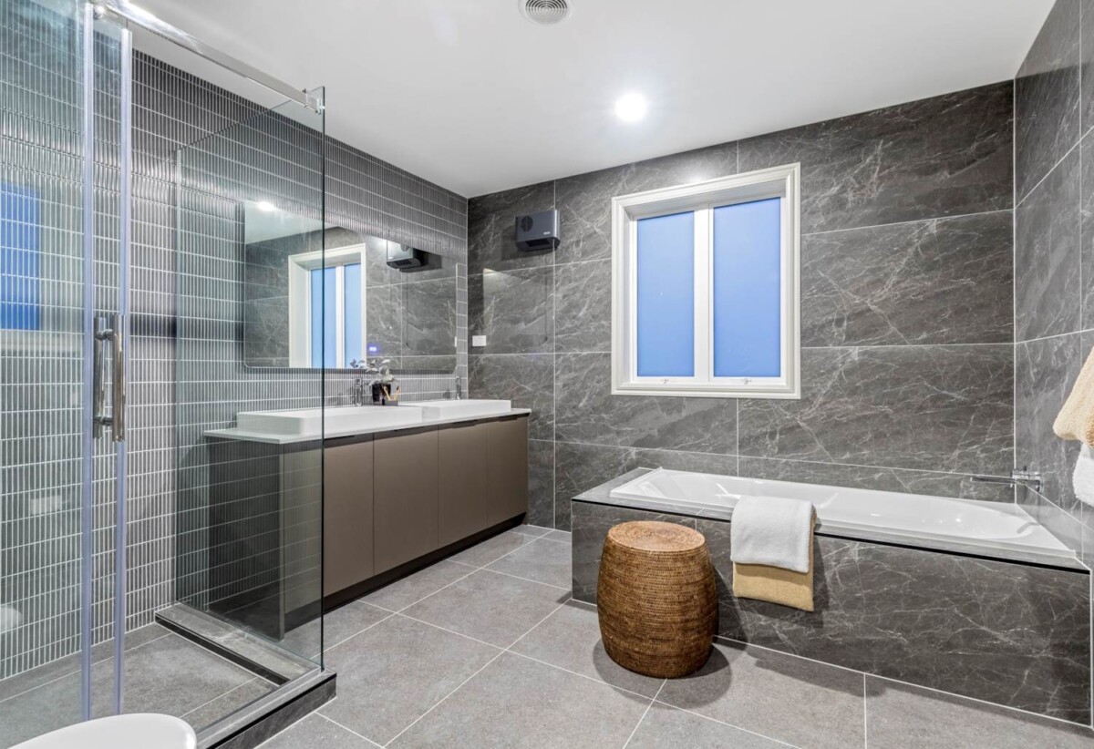 Luxurious Resort-Style Family Oasis, 19 Oak Manor Drive, Albany, Auckland