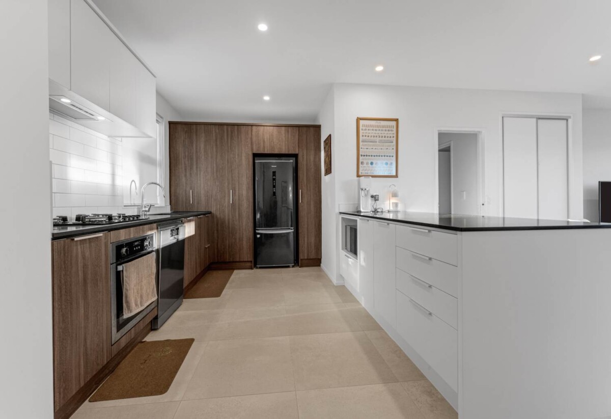 16 Magnetite Lane, Flat Bush, Auckland