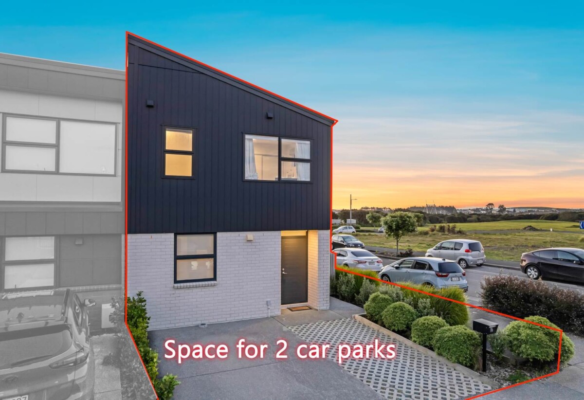 16 Magnetite Lane, Flat Bush, Auckland