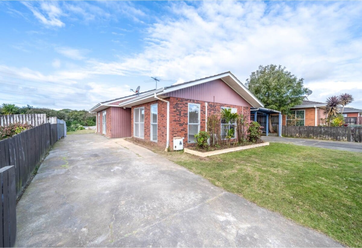 Land, Brick, Affordable Family Home, 68 Chelburn Crescent, Mangere East, Auckland