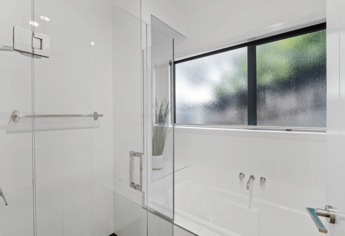 282 Glamorgan Drive, Northcross, Auckland