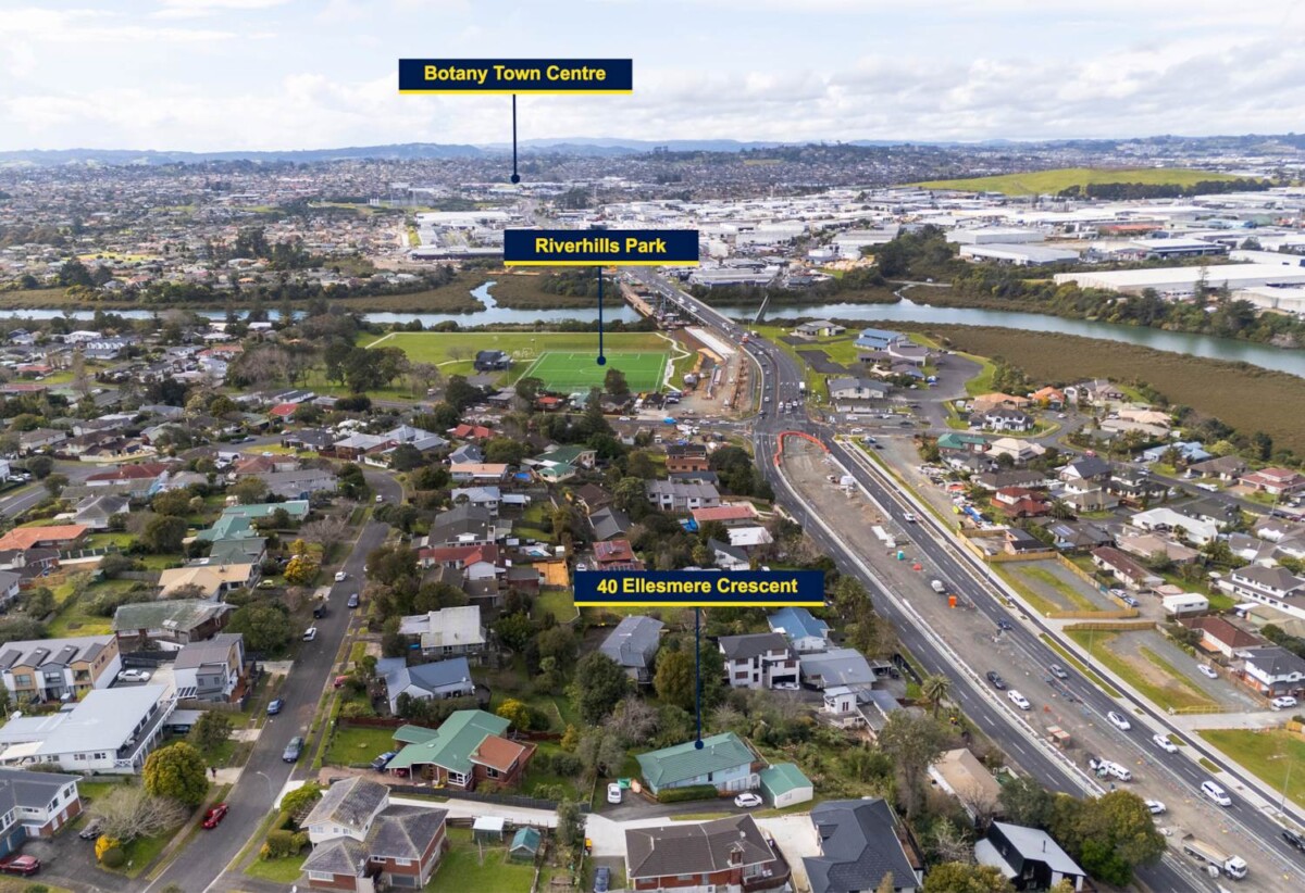 3 beds 2 bath house on 1141m2 section, Zoned for Edgewater College, Riverhills School and Pakuranga Intermediate, and situated close to local amenities, shopping centres, parks and public transport, 40 Ellesmere Crescent, Pakuranga Heights, Auckland