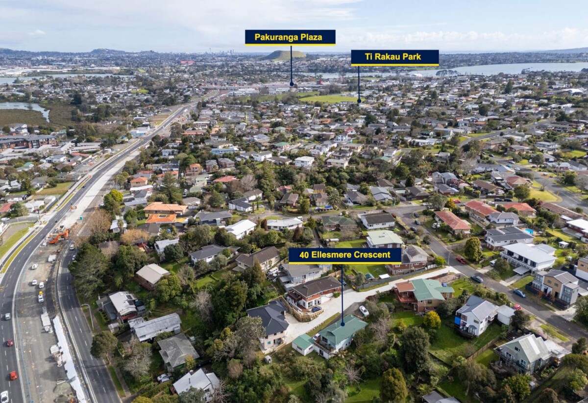 3 beds 2 bath house on 1141m2 section, Zoned for Edgewater College, Riverhills School and Pakuranga Intermediate, and situated close to local amenities, shopping centres, parks and public transport, 40 Ellesmere Crescent, Pakuranga Heights, Auckland