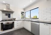 SPACIOUS FAMILY HOME – 4 Beds & 3 Bathrooms & DG, 1/5 Halder Place, Torbay, Auckland