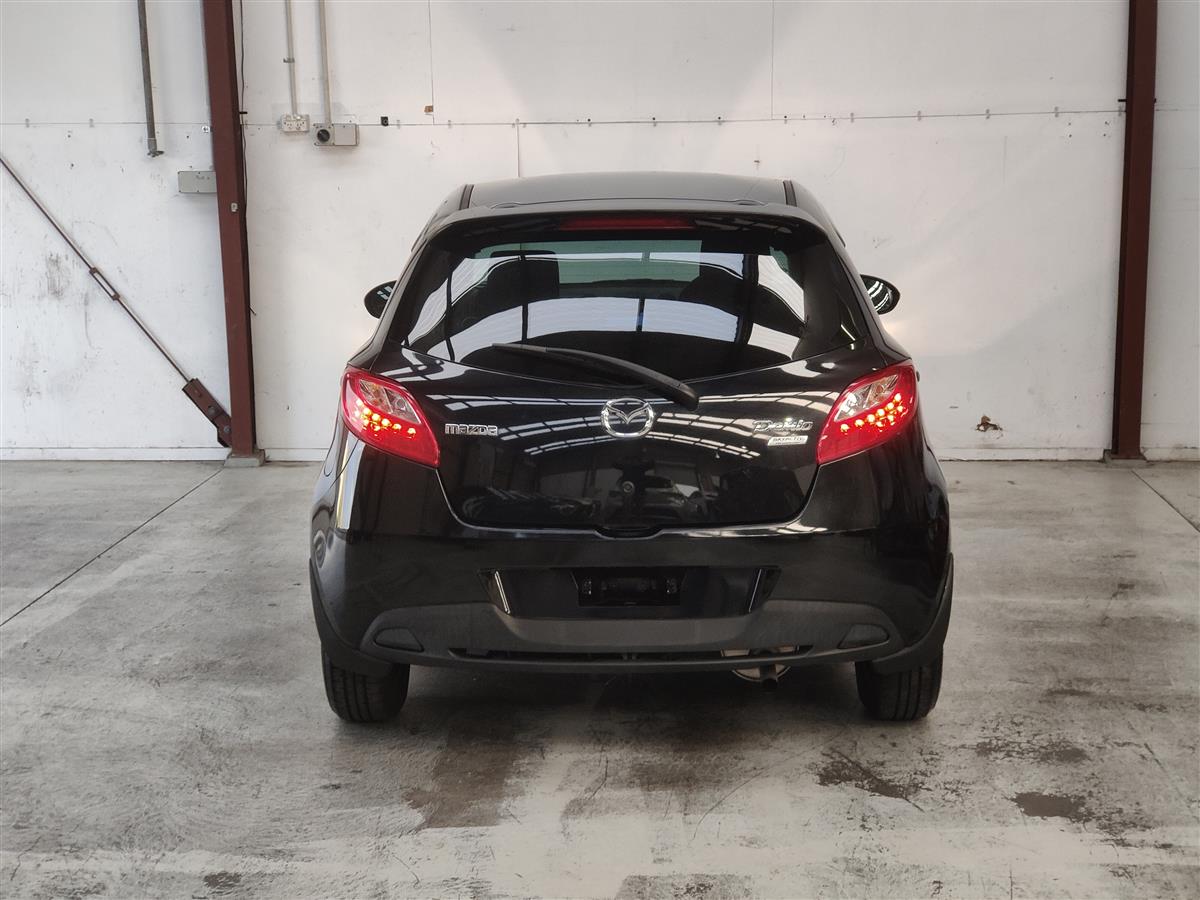 2014 Mazda Demio, Hatchback Automatic, Petrol, 1,300 cc, 5 seats, 109,687 km