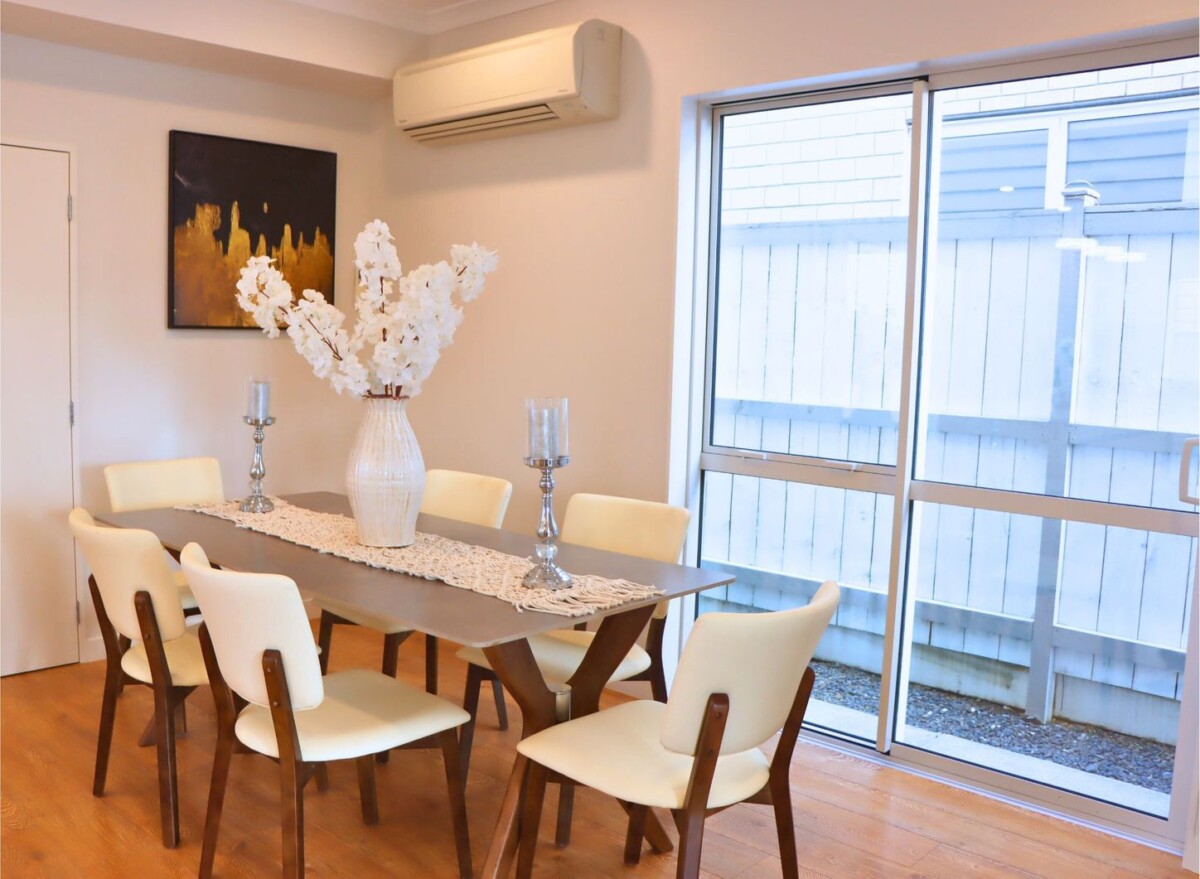 Walk to Ormiston Schools & Town Centre, 233 Murphys Road, Flat Bush, Auckland