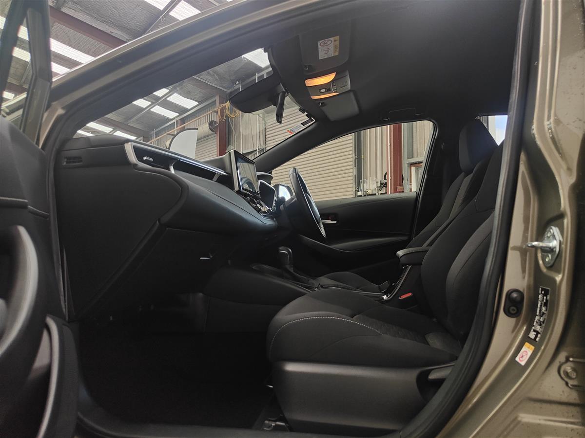 2018 Toyota Corolla HYBRID G PACKAGE, Hatchback Automatic, 1,800 cc, 5 seats, 77,766 km