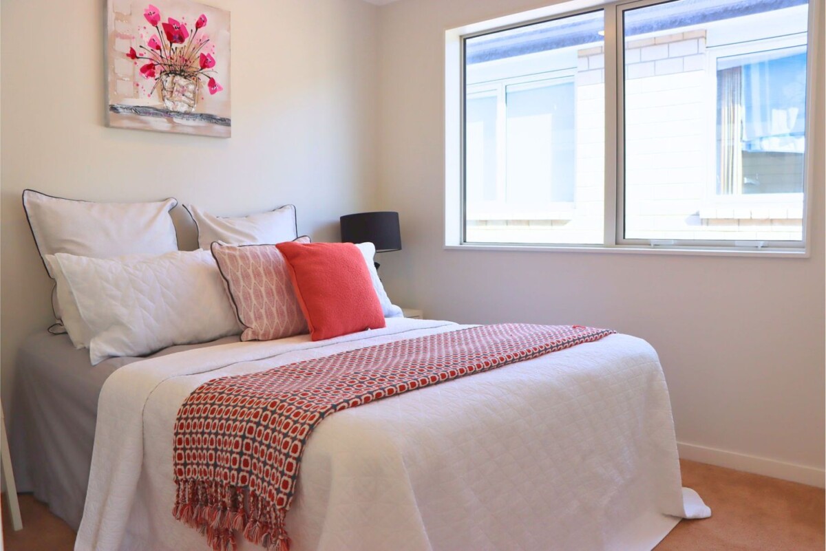 Walk to Ormiston Schools & Town Centre, 233 Murphys Road, Flat Bush, Auckland