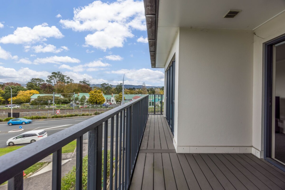 Renovated, 3Y/1 Wadier Place, Henderson, Auckland