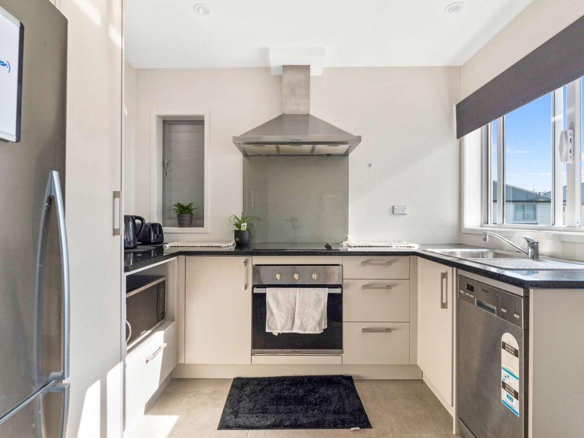 2/26 Hollowout Street, Takanini, Auckland