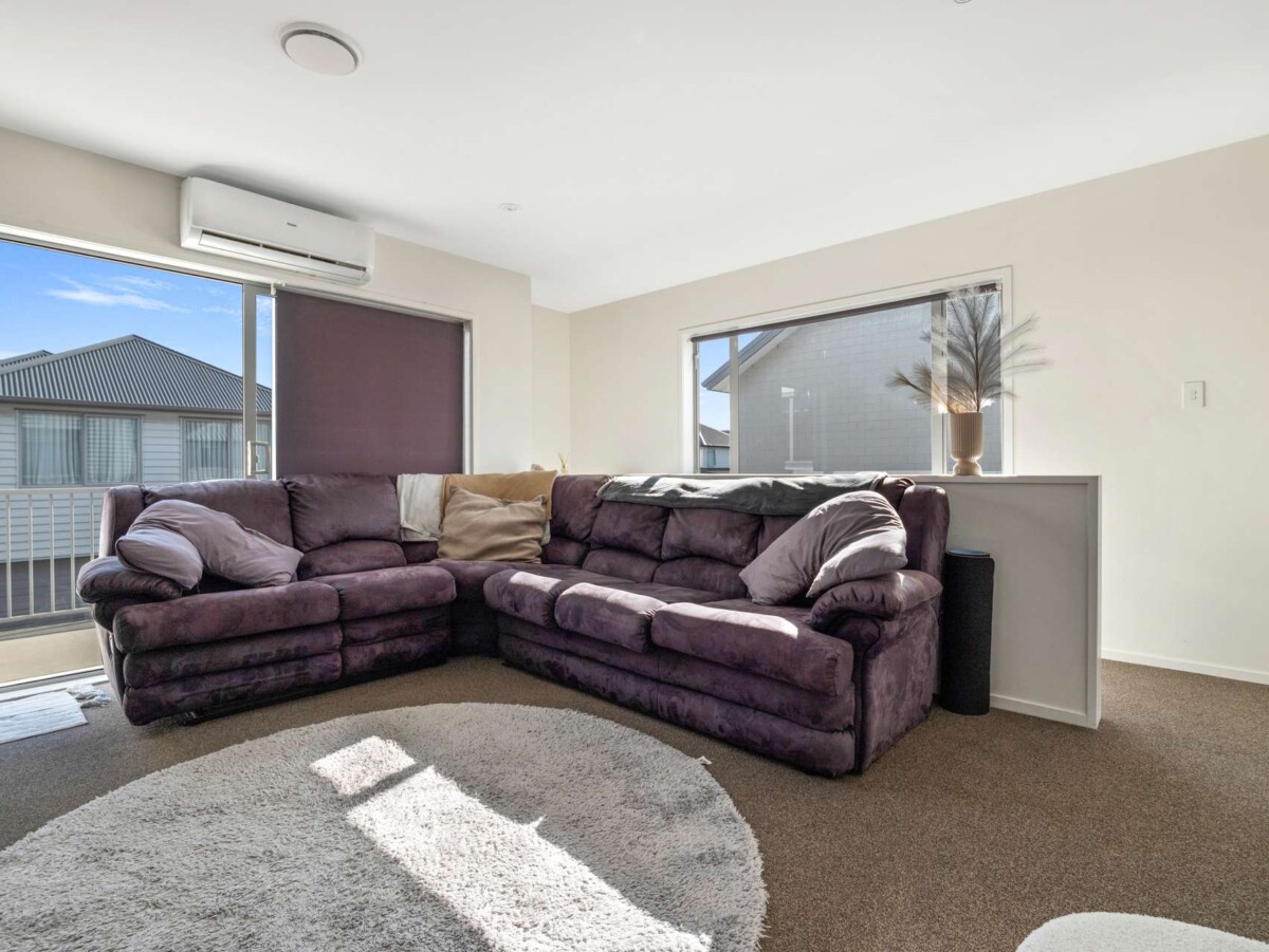 2/26 Hollowout Street, Takanini, Auckland