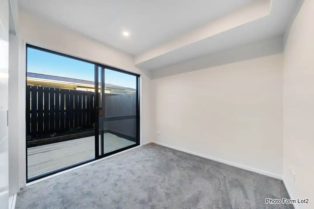3/32 Tiraumea Drive, Pakuranga, Auckland