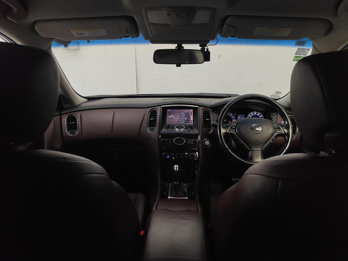 2013 Nissan Skyline 370GT CROSSOVER/FULL LEATHER/ Hatchback Automatic, 5 seats, Petrol, 3,700 cc, 111,206 km