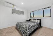 Priced under CV , 191m2 4 beds 3 baths house with garage, Centrally located – easy access to shops, public transport, parks, and amenities, 2/2 Marion Avenue, Mount Roskill, Auckland