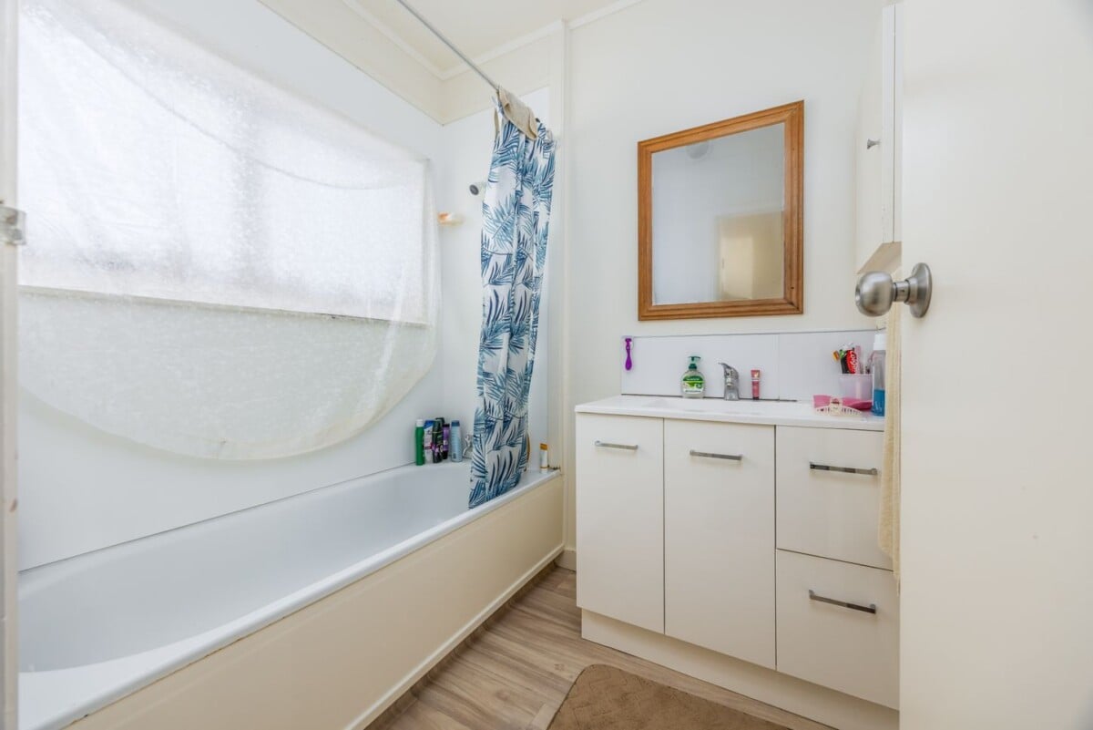 A full block of 6 x 2-bedroom units, 1 to 6/57A Wallace Road, Papatoetoe, Auckland
