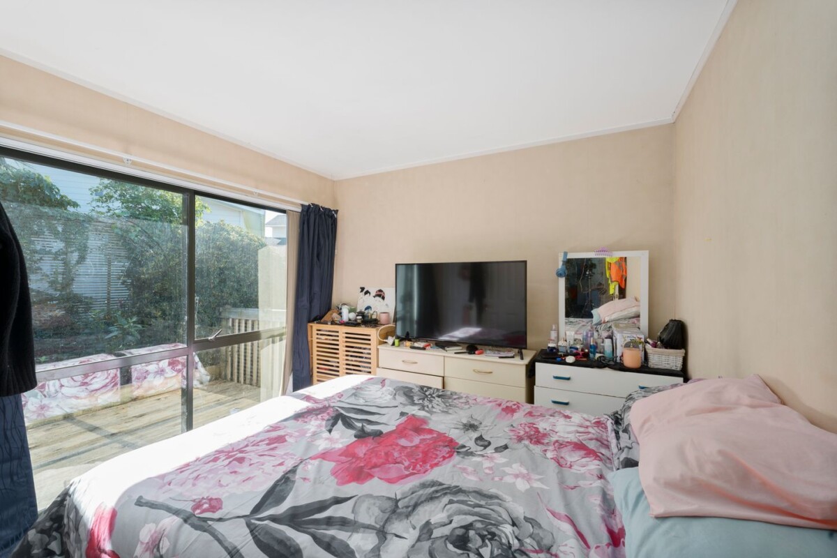 14 & 14A Virginia Street, Henderson, Auckland