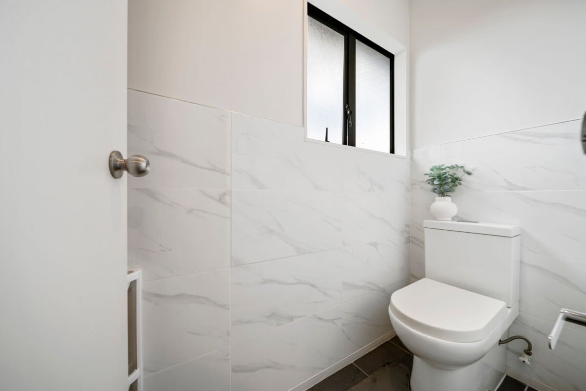Must Sell – Owner Says Present All Offers, 2/109 Target Road, Totara Vale, Auckland