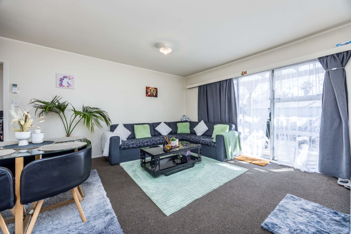A full block of 6 x 2-bedroom units, 1 to 6/57A Wallace Road, Papatoetoe, Auckland