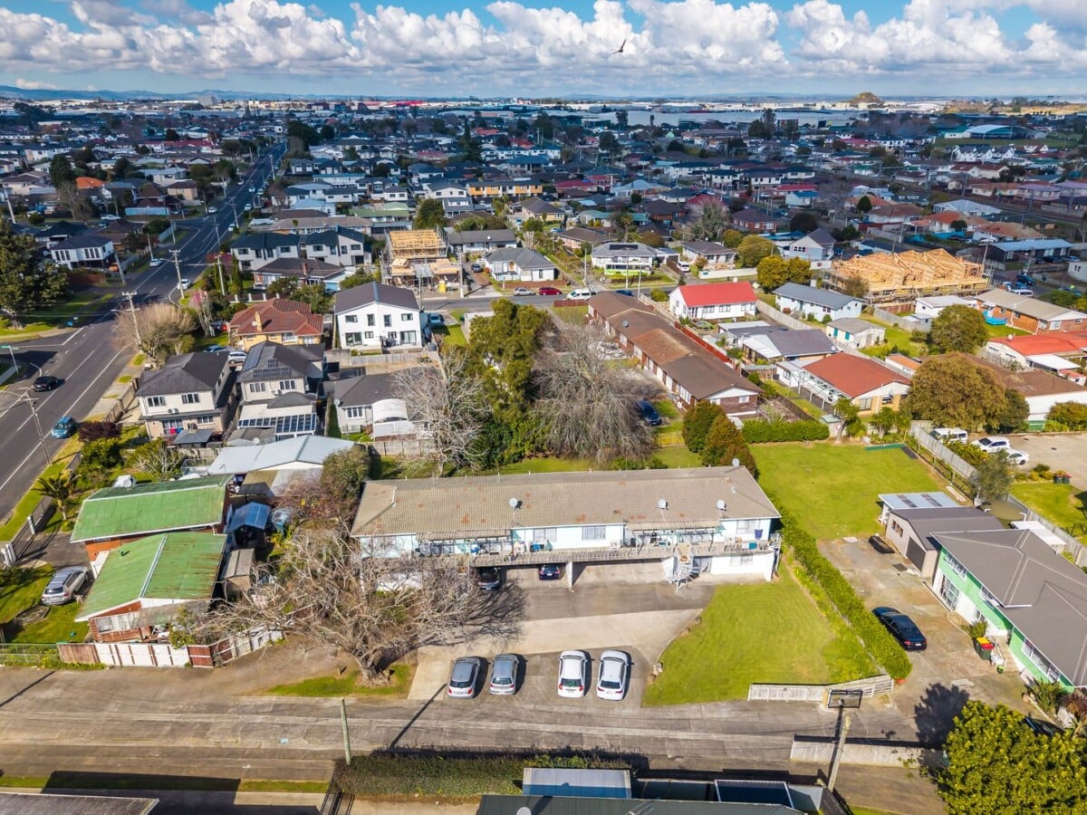 A full block of 6 x 2-bedroom units, 1 to 6/57A Wallace Road, Papatoetoe, Auckland
