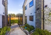 11/10 Fathom Place, Te Atatu Peninsula, , Auckland