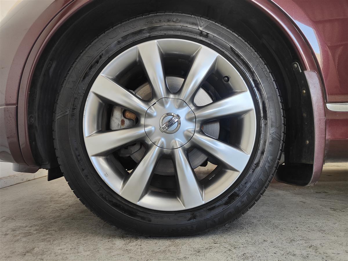 2013 Nissan Skyline 370GT CROSSOVER/FULL LEATHER/ Hatchback Automatic, 5 seats, Petrol, 3,700 cc, 111,206 km