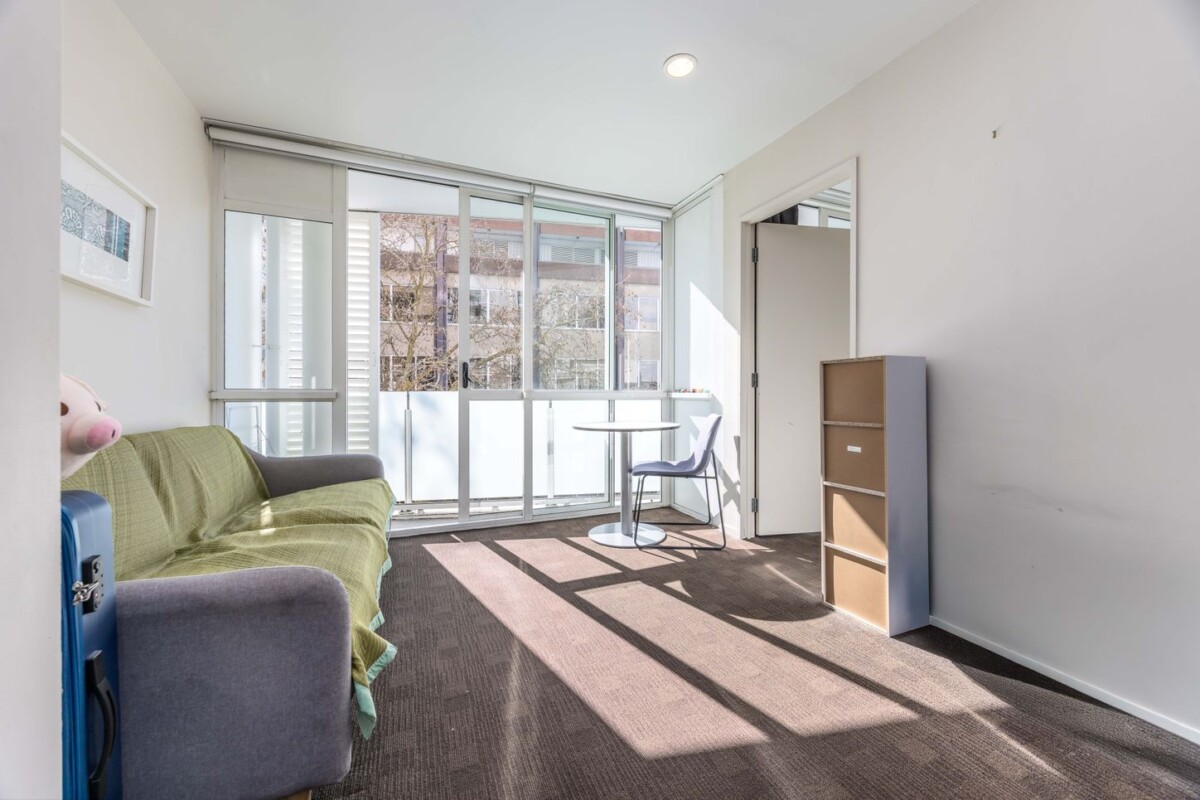 Aucklang Girls Grammar School zone, 55m2 1 bed 1 bath 1 car park fully furnished apartment, located just down from the University of Auckland and only a short walk to the High Street boutiques, cafes, and galleries. 602/7 Eden Crescent, Auckland Central, Auckland