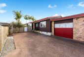 2/73 Vintage Drive, Henderson, Auckland
