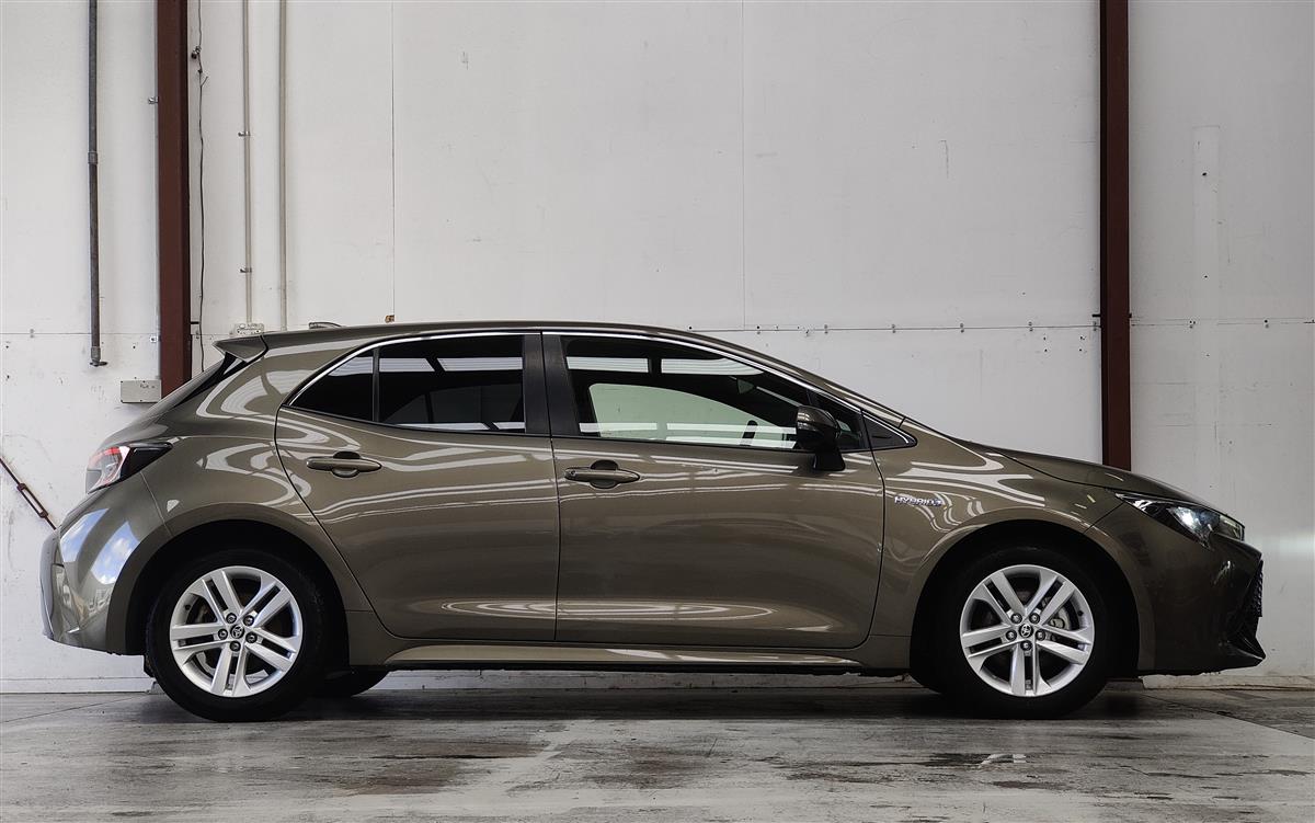 2018 Toyota Corolla HYBRID G PACKAGE, Hatchback Automatic, 1,800 cc, 5 seats, 77,766 km