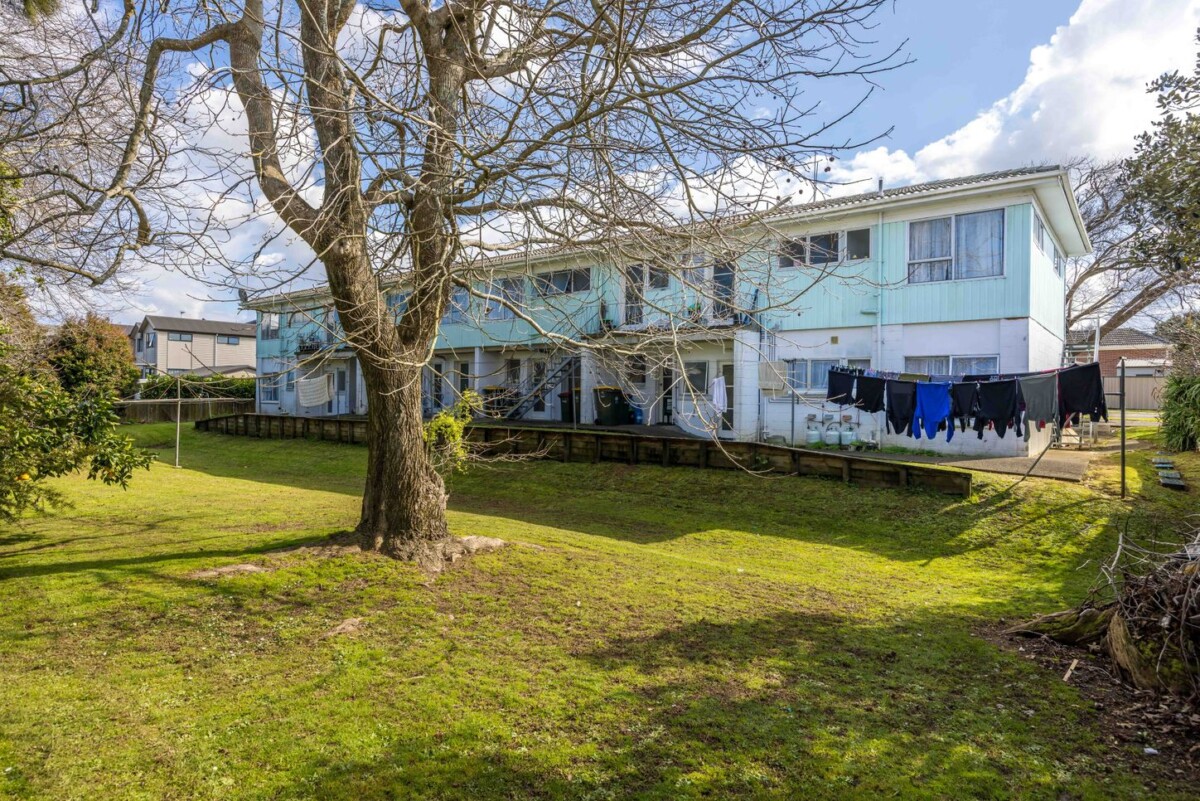 A full block of 6 x 2-bedroom units, 1 to 6/57A Wallace Road, Papatoetoe, Auckland