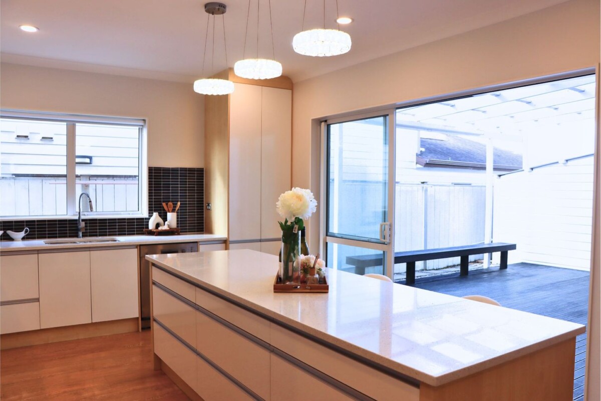 Walk to Ormiston Schools & Town Centre, 233 Murphys Road, Flat Bush, Auckland