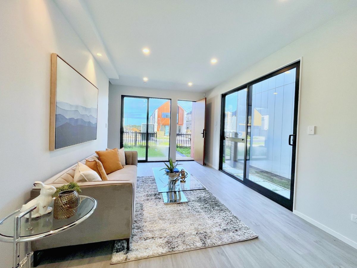 For rent, 4 bedrooms 2 bathrooms house, 7 Murray Grey Lane, Karaka, Auckland, Available Now