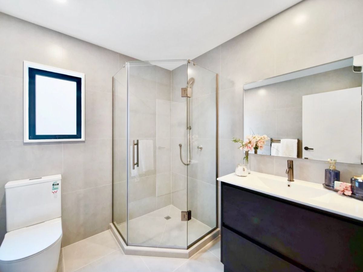 For rent, 4 bedrooms 2 bathrooms house, 7 Murray Grey Lane, Karaka, Auckland, Available Now