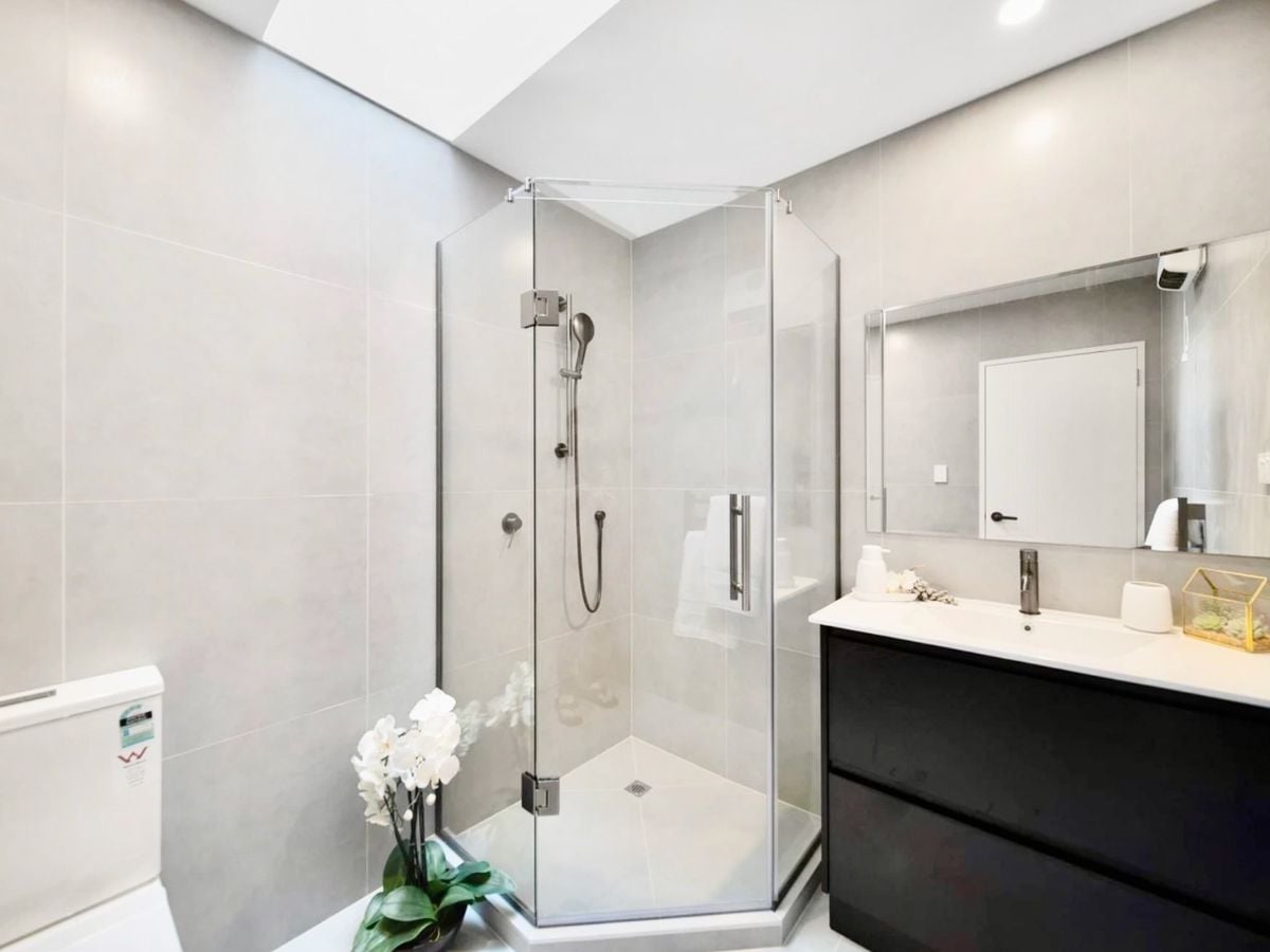 For rent, 4 bedrooms 2 bathrooms house, 7 Murray Grey Lane, Karaka, Auckland, Available Now
