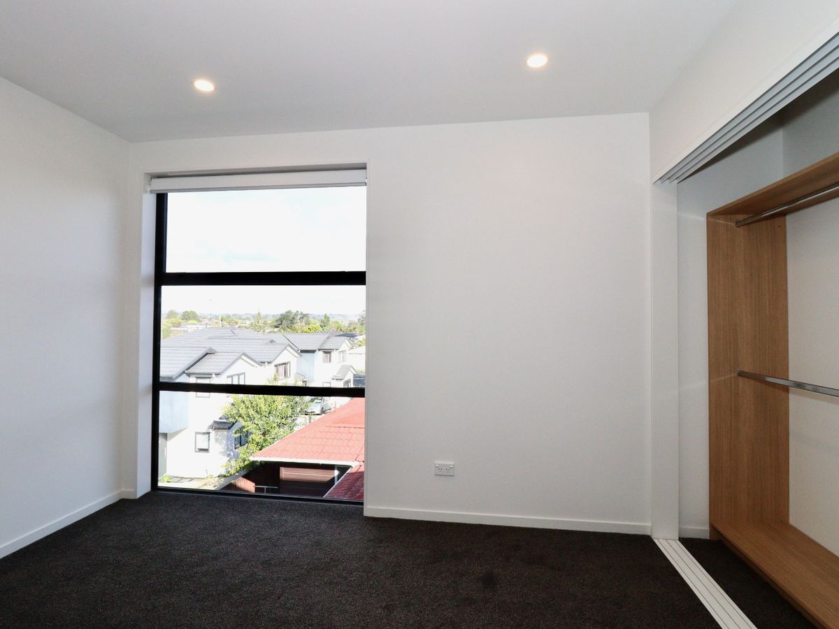 For rent, 4 bedrooms 3 bathrooms house, 3C Wilbur Place, Sunnyhills, Auckland, Available from 18 August 2025