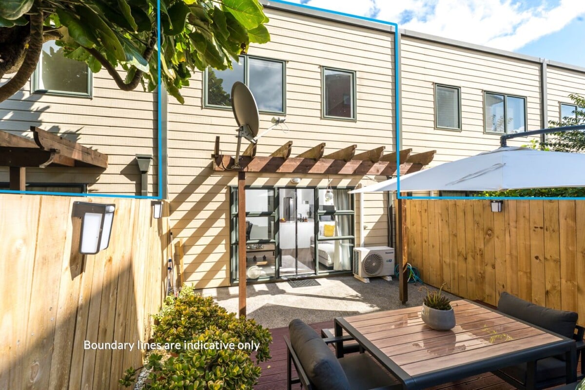 11/17 Harbour View Road, Te Atatu Peninsula, Auckland