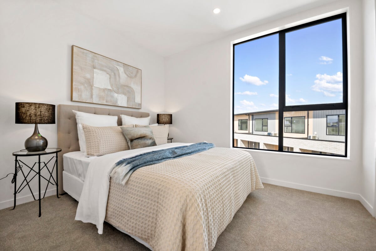 Enquiries Over $1,200,000, 10 Year Stamford Building Warranty Insurance, brandnew 3 beds 3 baths home with car park, (4 beds and 5 beds home availabe), zoneds for Takapuna School, Takapuna Normal Intermediate, Westlake Girls’ High School, Takapuna Grammar School, walks to Lake Pupuke & Takapuna Beach, close to motoway access, 70 Killarney Street, Takapuna, Auckland