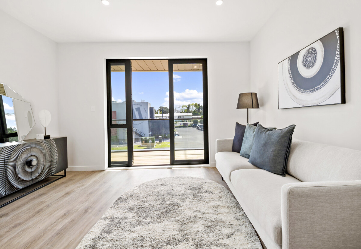 Enquiries Over $1,200,000, 10 Year Stamford Building Warranty Insurance, brandnew 3 beds 3 baths home with car park, (4 beds and 5 beds home availabe), zoneds for Takapuna School, Takapuna Normal Intermediate, Westlake Girls’ High School, Takapuna Grammar School, walks to Lake Pupuke & Takapuna Beach, close to motoway access, 70 Killarney Street, Takapuna, Auckland