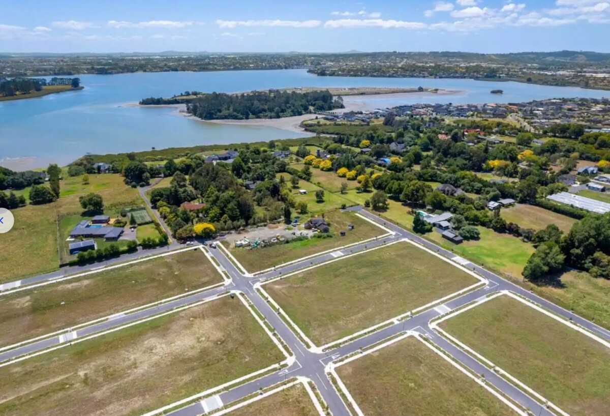 Prime Sections in the Heart of Karaka, 20 & 22 Star Cross Road, Karaka, Auckland