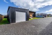 37 Jenkin Street, Strathern, Invercargill, Southland – Stylish Home + Modern and Comfort!