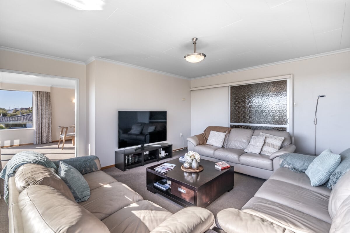 Tranquil River Retreat – Privacy Meets Convenience – 38 Filleul Street, Gladstone, Invercargill, Southland