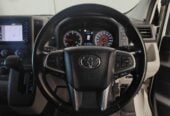 2019 Toyota Hiace ZR 2.8DT/5 SEATER/TOW BAR/STEP MESH Van Automatic, 76,075 km