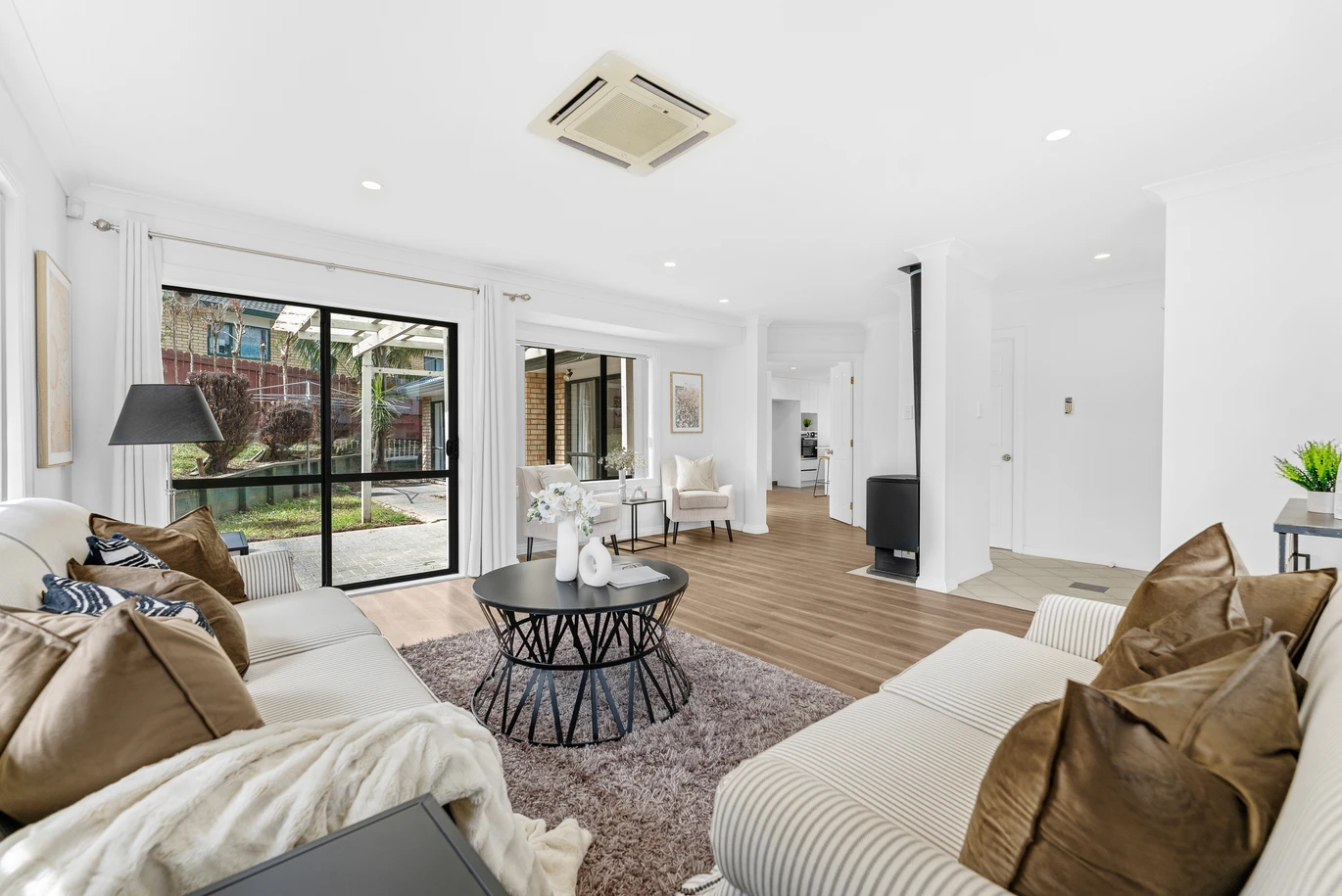 26 Glenveagh Park Drive Weymouth, Auckland