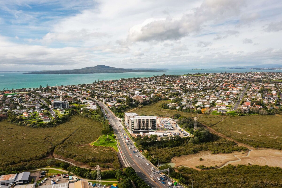 2 beds 1 bath 1 carpark, Enquiries Over $850,000, 313/48 Esmonde Road Takapuna, Auckland