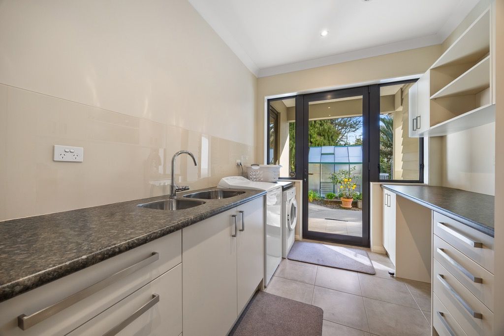 Your Hidden Luxury Lifestyle Paradise Awaits, 28 Macwhinney Drive, Drury, Auckland
