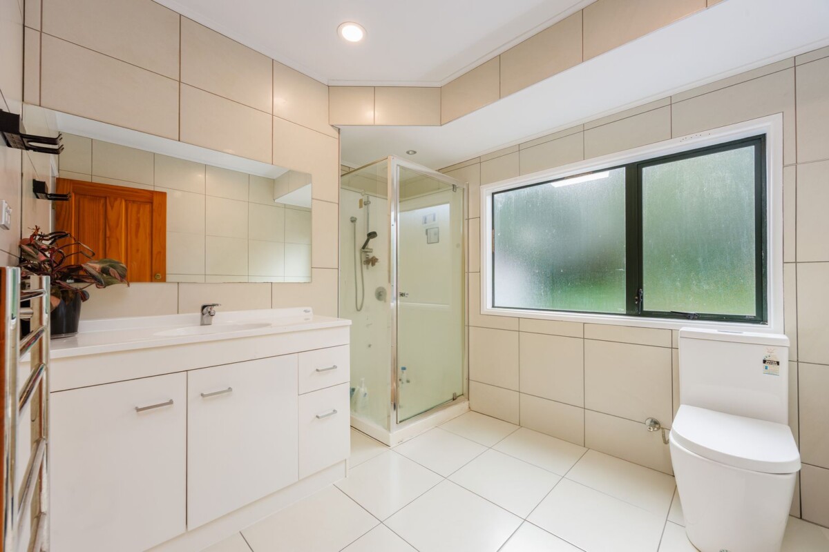 With RC for 6 lots, 9 Grimshaw Place, Henderson, Auckland