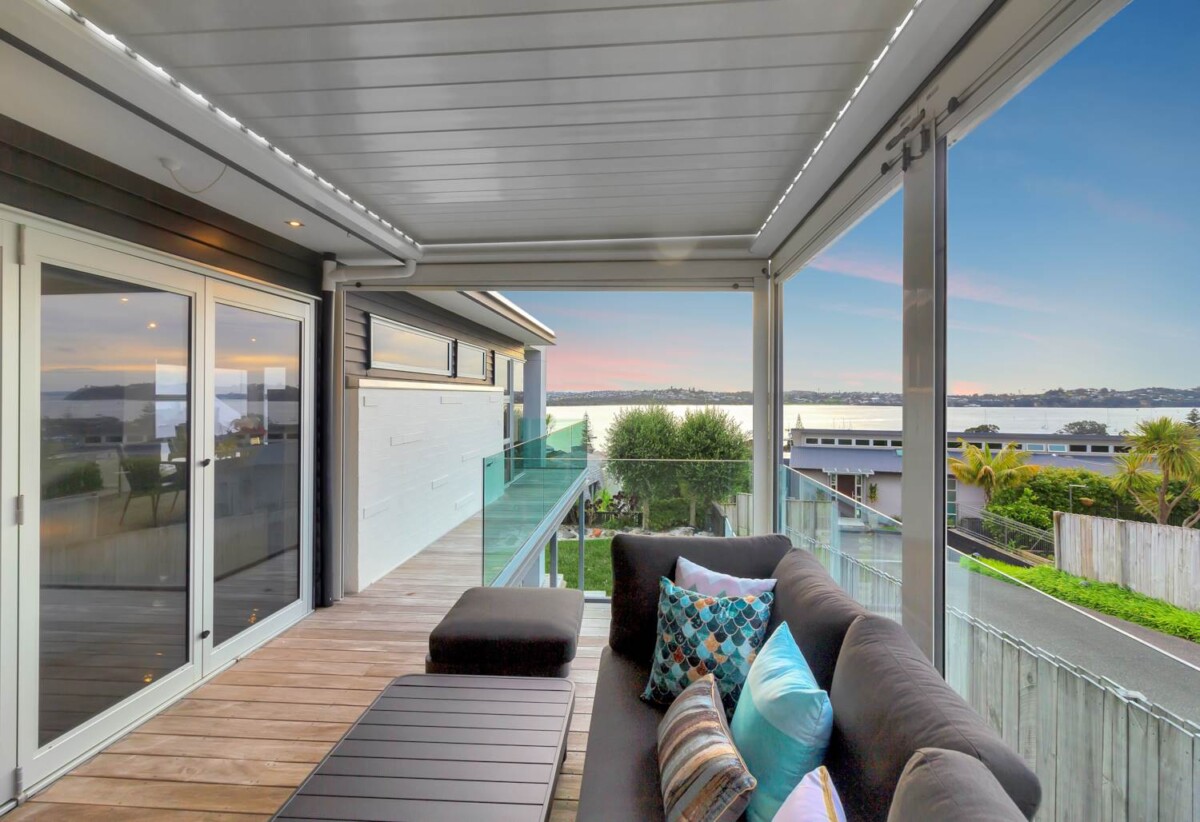 Zone for and walks to Macleans College and BBI, 4 beds house on 680m2 section, 55 Waller Avenue, Bucklands Beach, Auckland