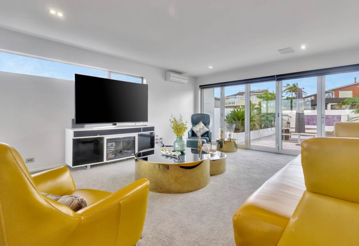Zone for and walks to Macleans College and BBI, 4 beds house on 680m2 section, 55 Waller Avenue, Bucklands Beach, Auckland